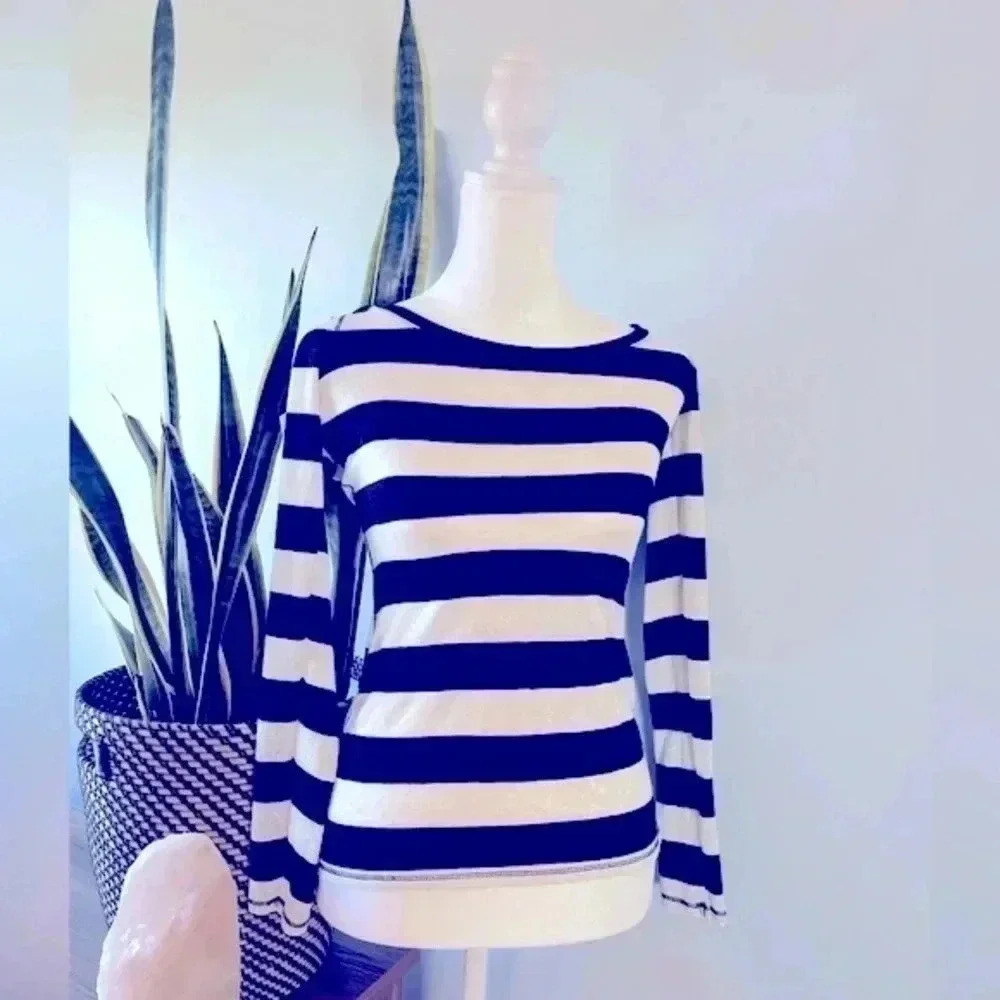 EXPRESS Black & White Stripe Long Sleeve Top Lace Pattern